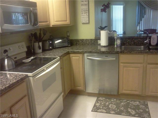 For Sale: 305 SW 32nd Ter Cape Coral, FL 33914