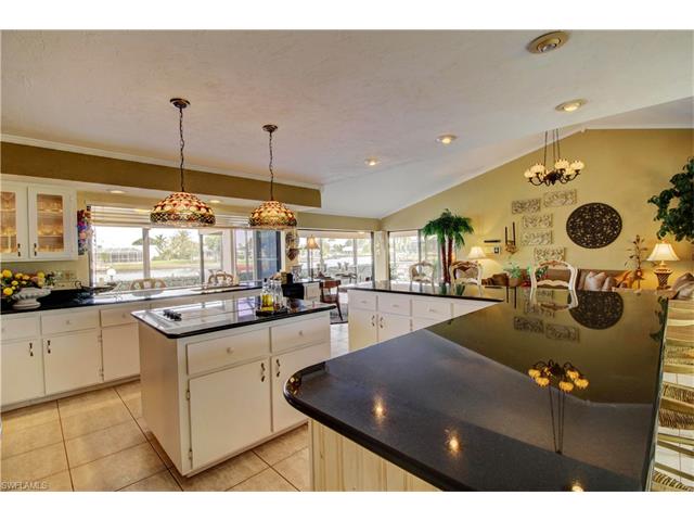 1401 SW 52nd Ter