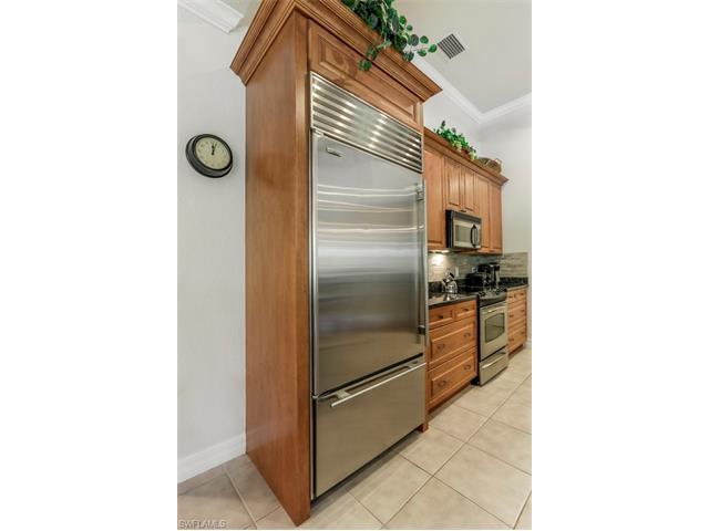 1903 Lagoon Ln