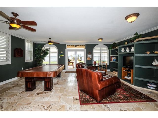 89 E North Shore Ave