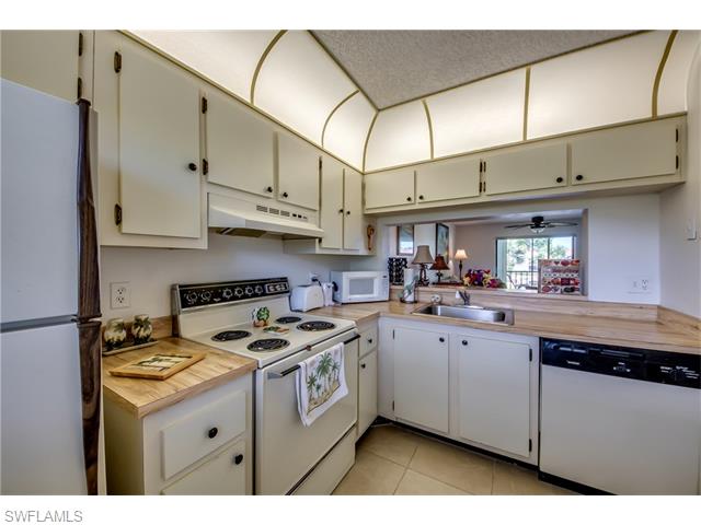 For Sale: 9261 Central Park Dr 202 #APT 202 Fort Myers, FL 33919