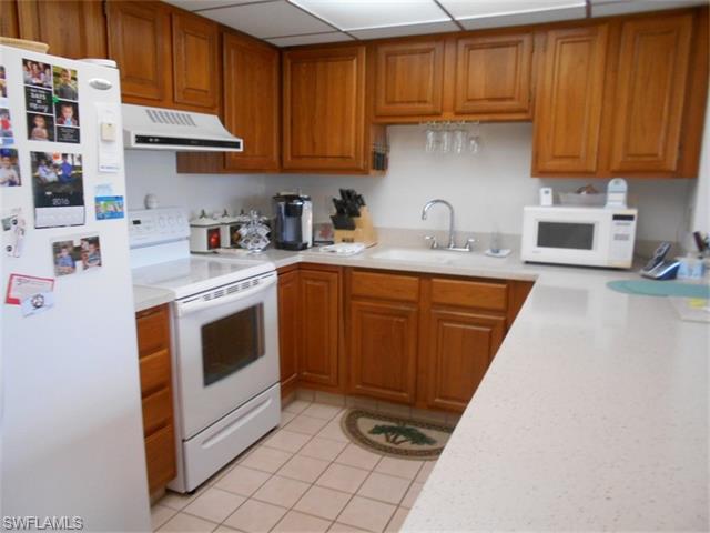 For Sale: 6898 Sandtrap Dr 4 #4 Fort Myers, FL 33919