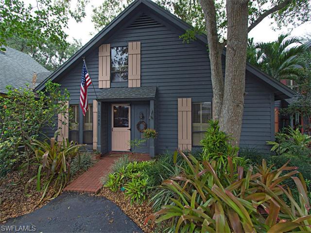 1345 Solana Rd L-3 #APT L-3, Naples FL 34103