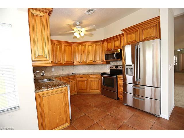 368 Woodshire Ln B12 #B12
