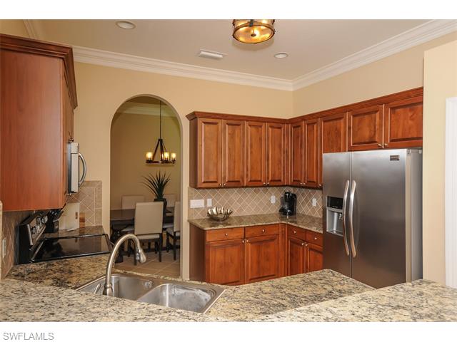 For Sale: 15509 Cadiz Ln Naples, FL 34110