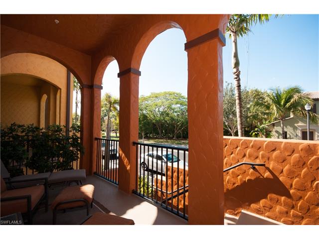 9102 Capistrano St S 7203 #7203