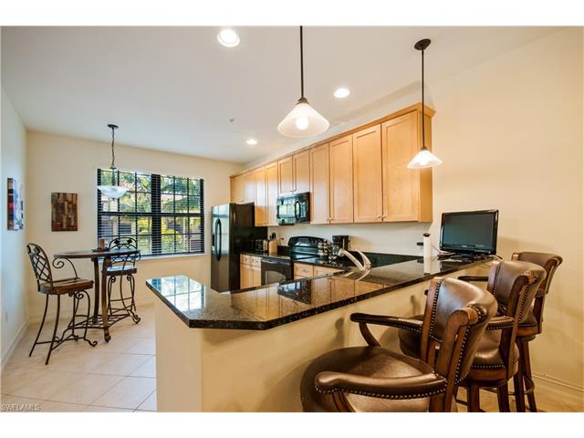 9102 Capistrano St S 7203 #7203