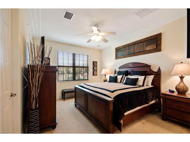 9102 Capistrano St S 7203 #7203