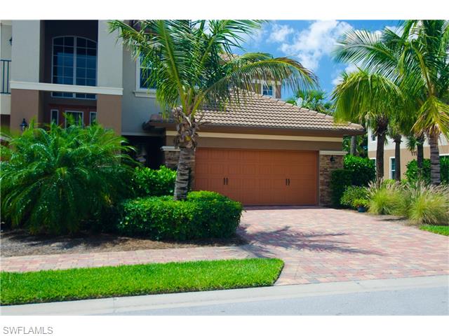 8074 Players Cove Dr 102 #APT 102, Naples FL 34113
