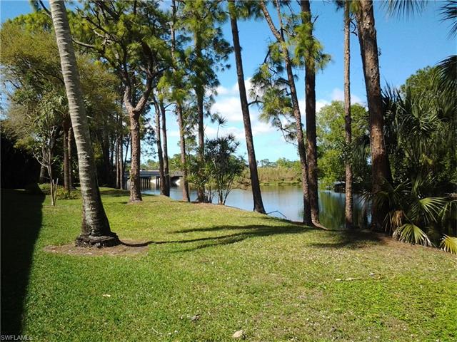 1364 Churchill Cir S M-103 #M-103