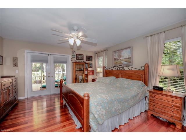 271 Wilson Blvd S