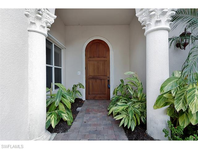 3084 Terramar Dr, Naples FL 34119