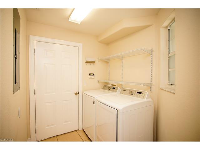 8667 Ibis Cove Cir
