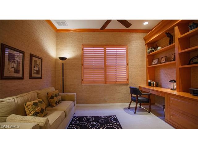 2933 Lone Pine Ln