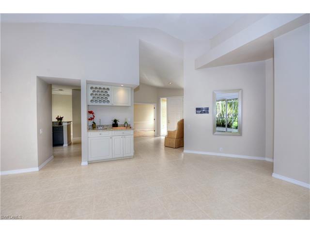 60 Fountain Cir