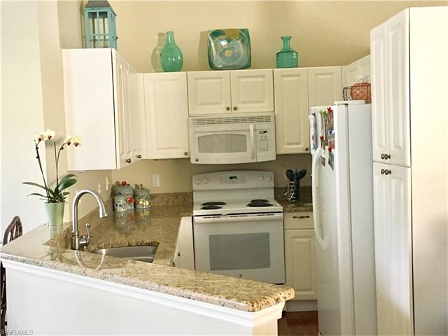 88 Silver Oaks Cir 4203 #4203
