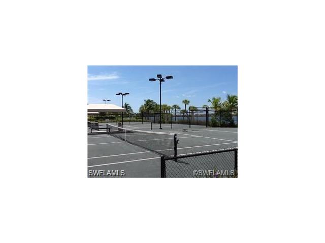 9121 Quartz Ln