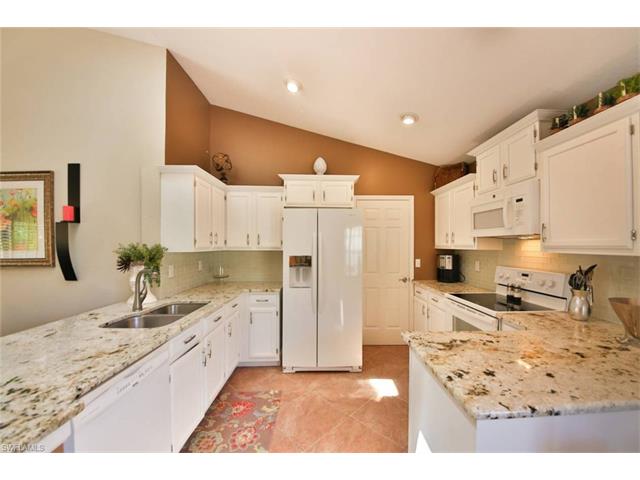 12681 Glen Hollow Dr