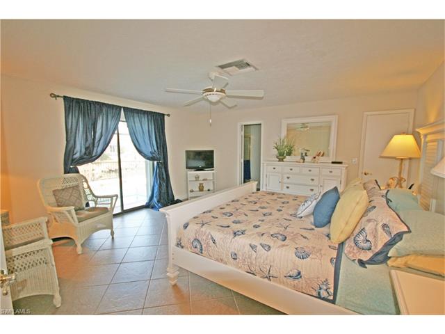 1140 Winterberry Dr