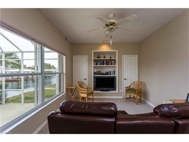 560 Seagrape Dr