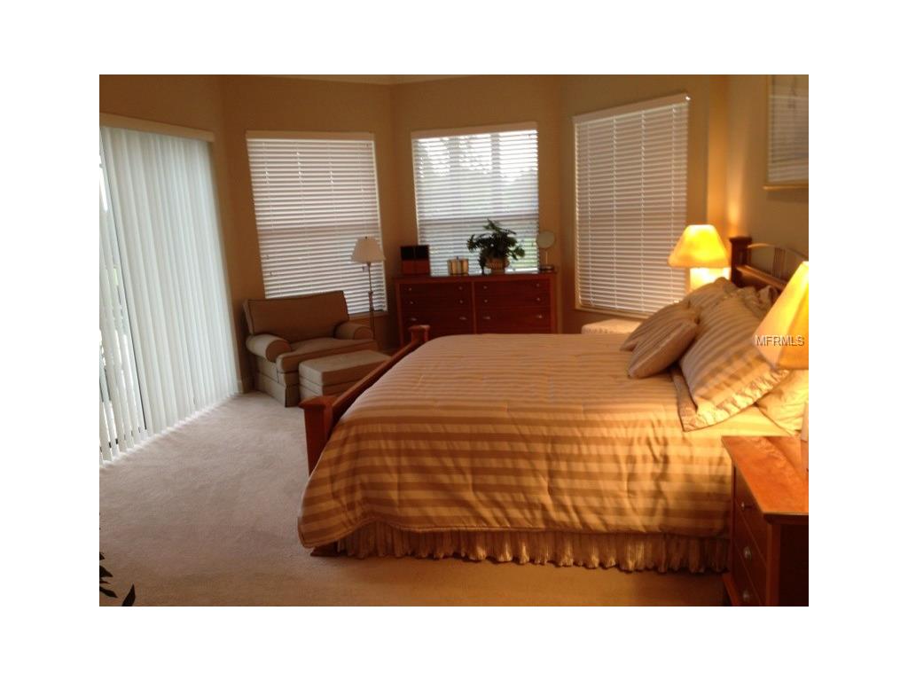 7205 Desert Ridge Gln
