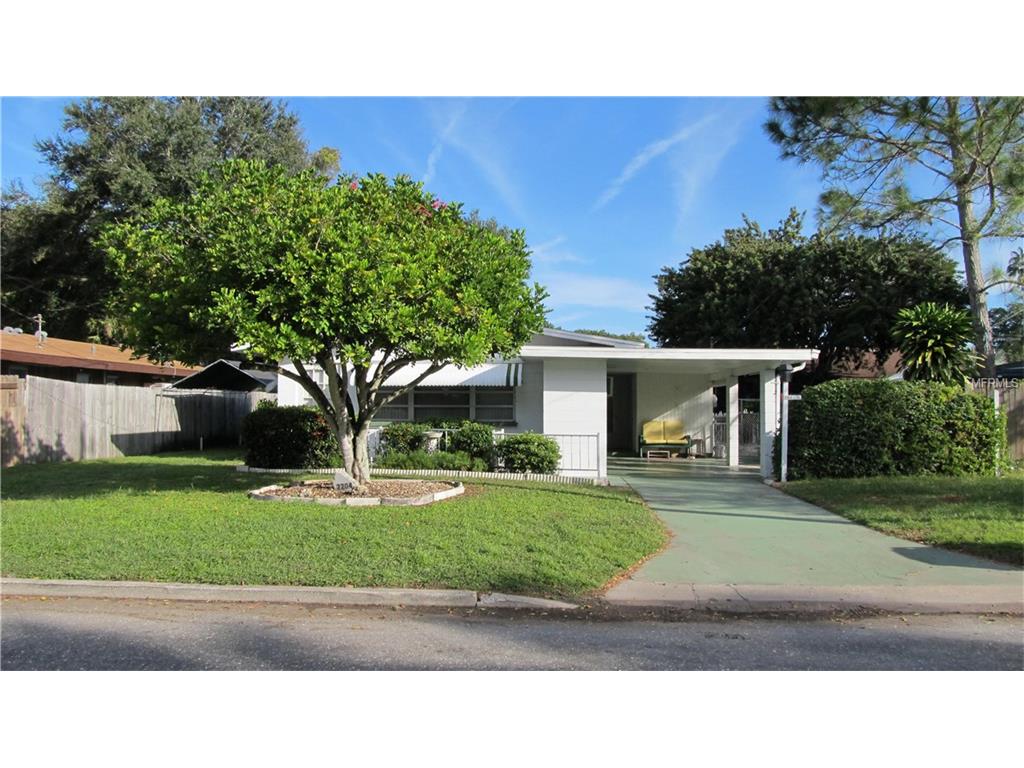 2204 20th Ave W