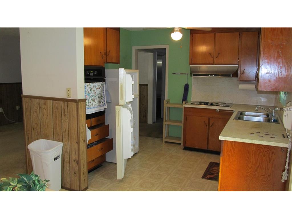 2204 20th Ave W
