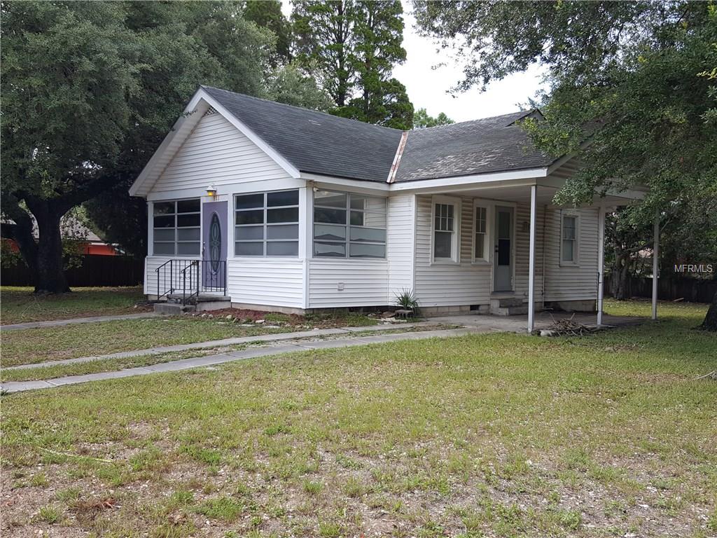For Sale: 511 2nd Ave E Bradenton, FL 34208