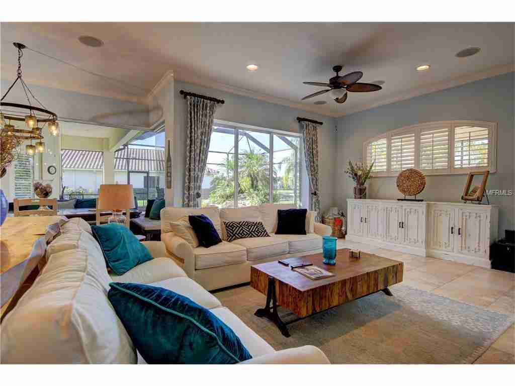 328 Blackbird Ct