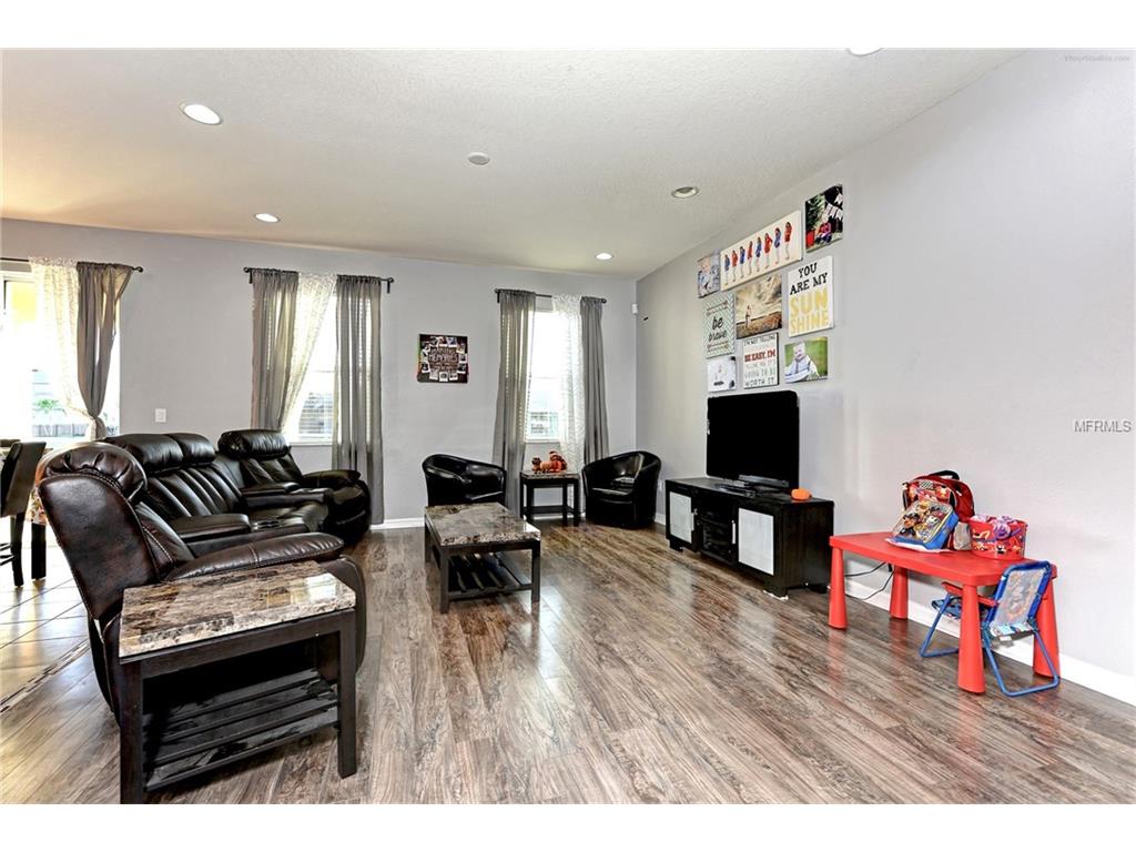 11213 78th Ln E
