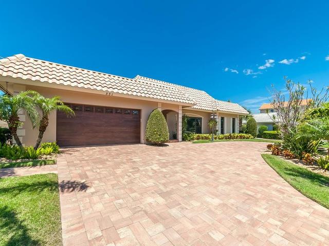 551 Putting Green Ln