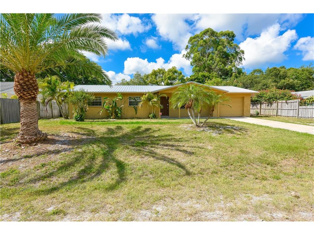 For Sale: 3412 Plantation Dr Sarasota, FL 34231