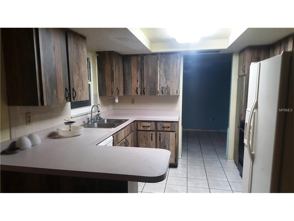 For Sale: 4810 Seville Dr Sarasota, FL 34235