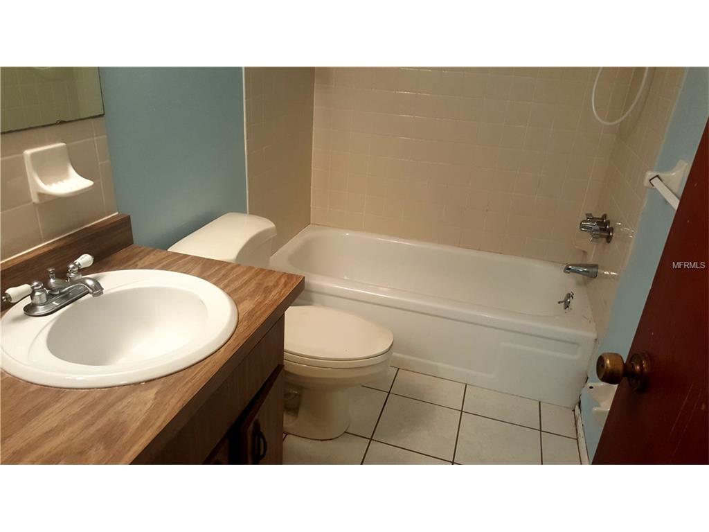 For Sale: 4810 Seville Dr Sarasota, FL 34235