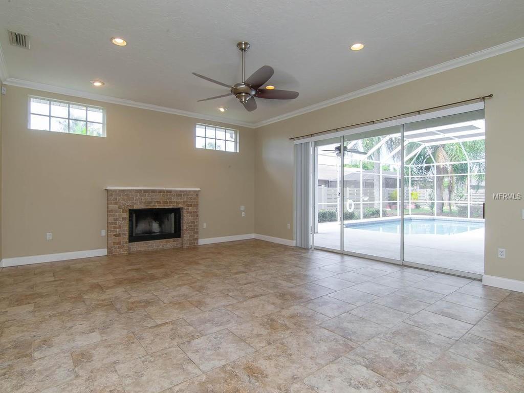 4822 Hamlets Grove Dr