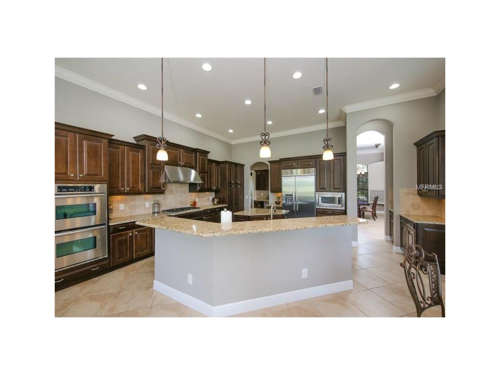 3709 Caledonia Ln