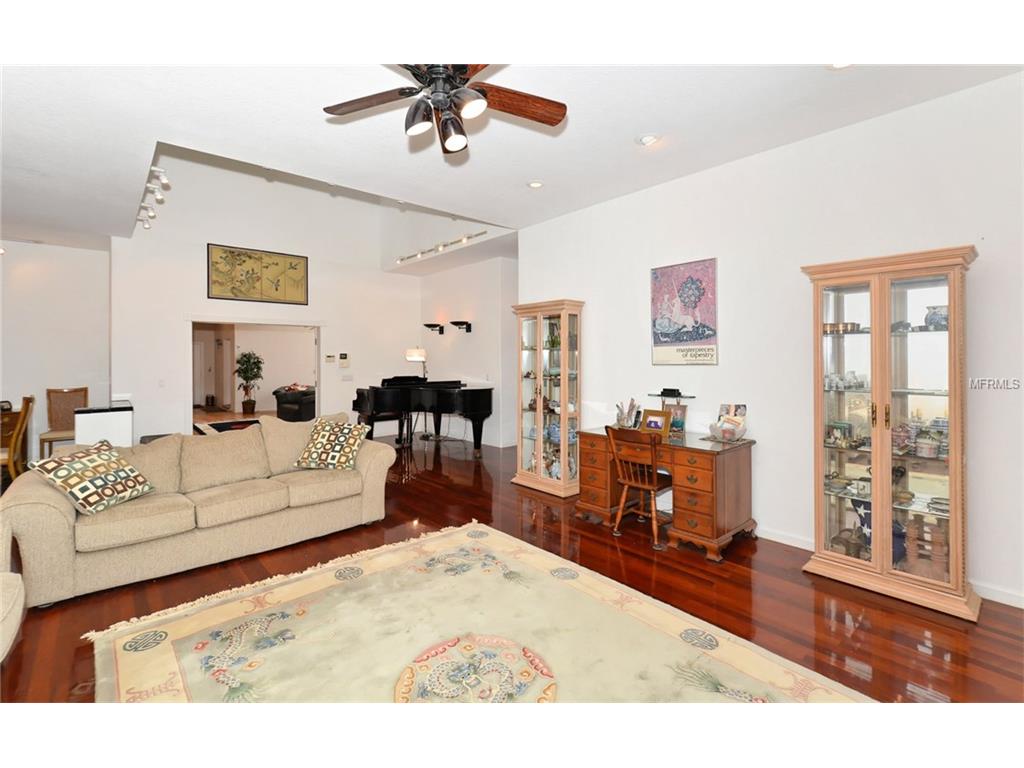 437 Whitfield Ave