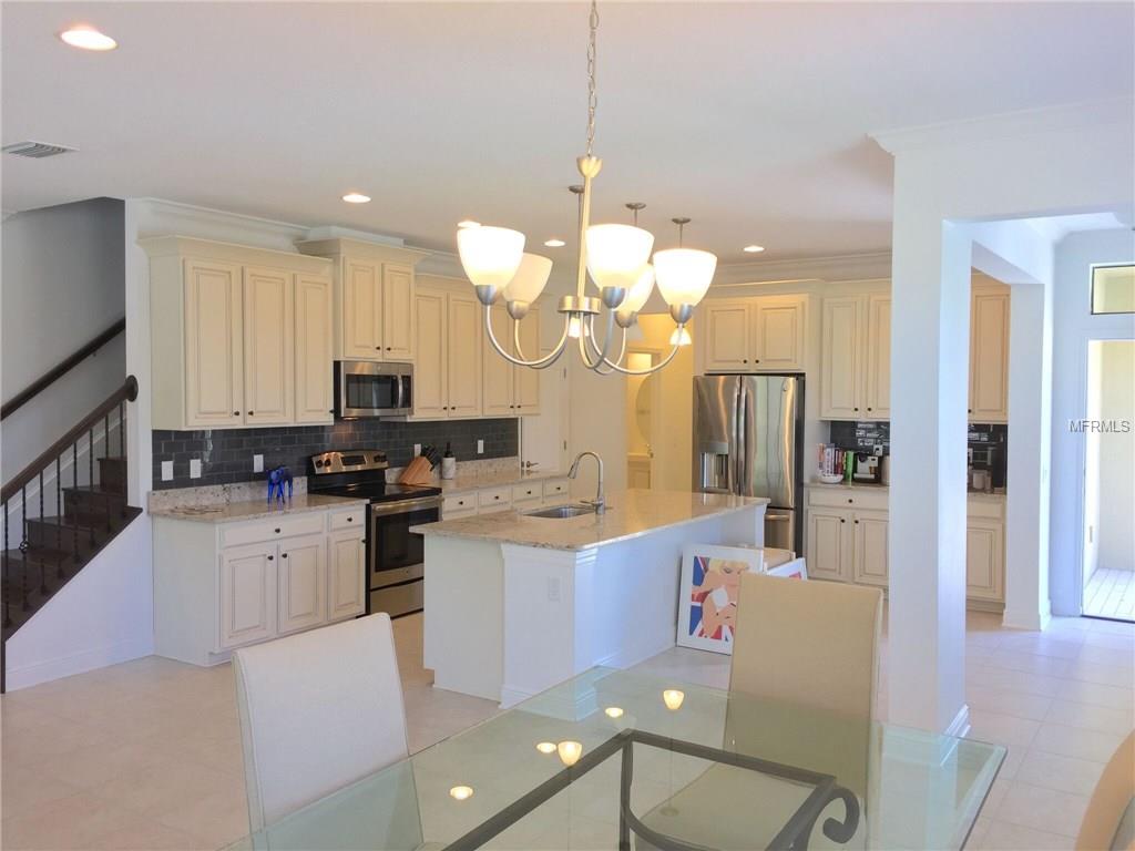 224 Crew Ct, Sarasota FL 34243