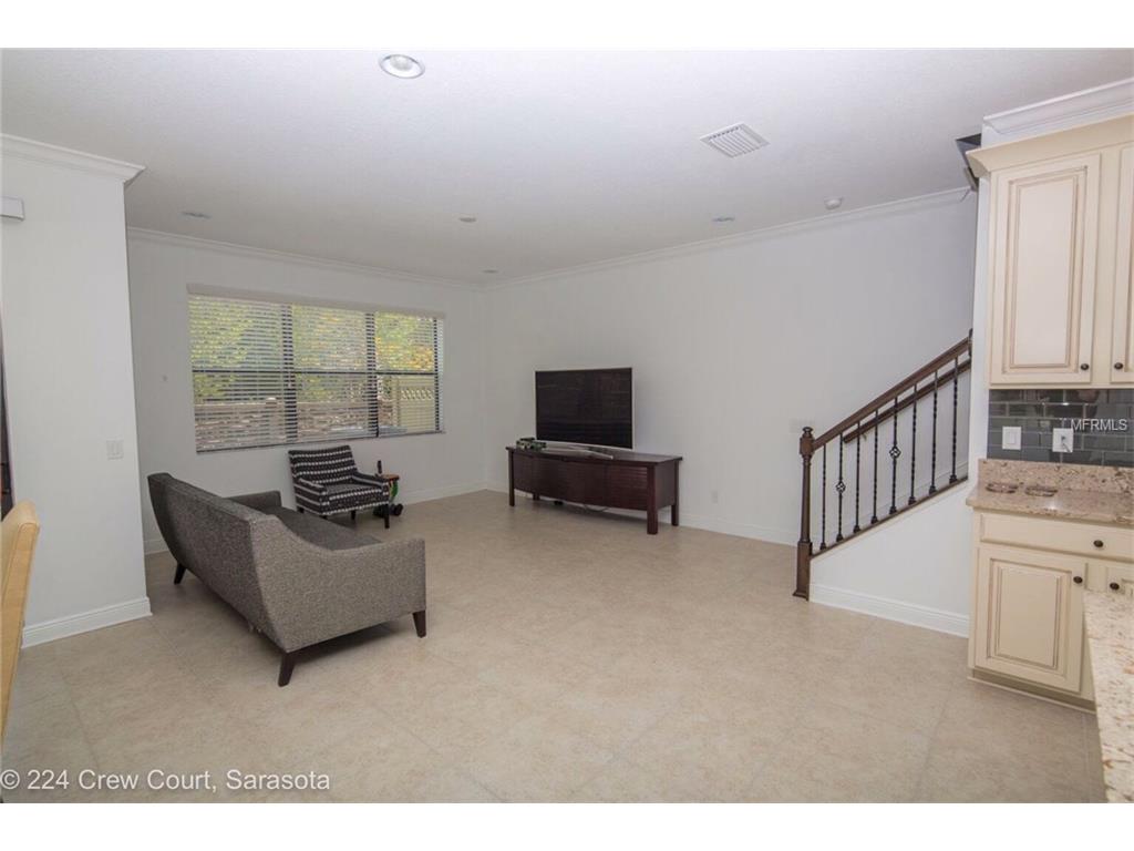 224 Crew Ct, Sarasota FL 34243