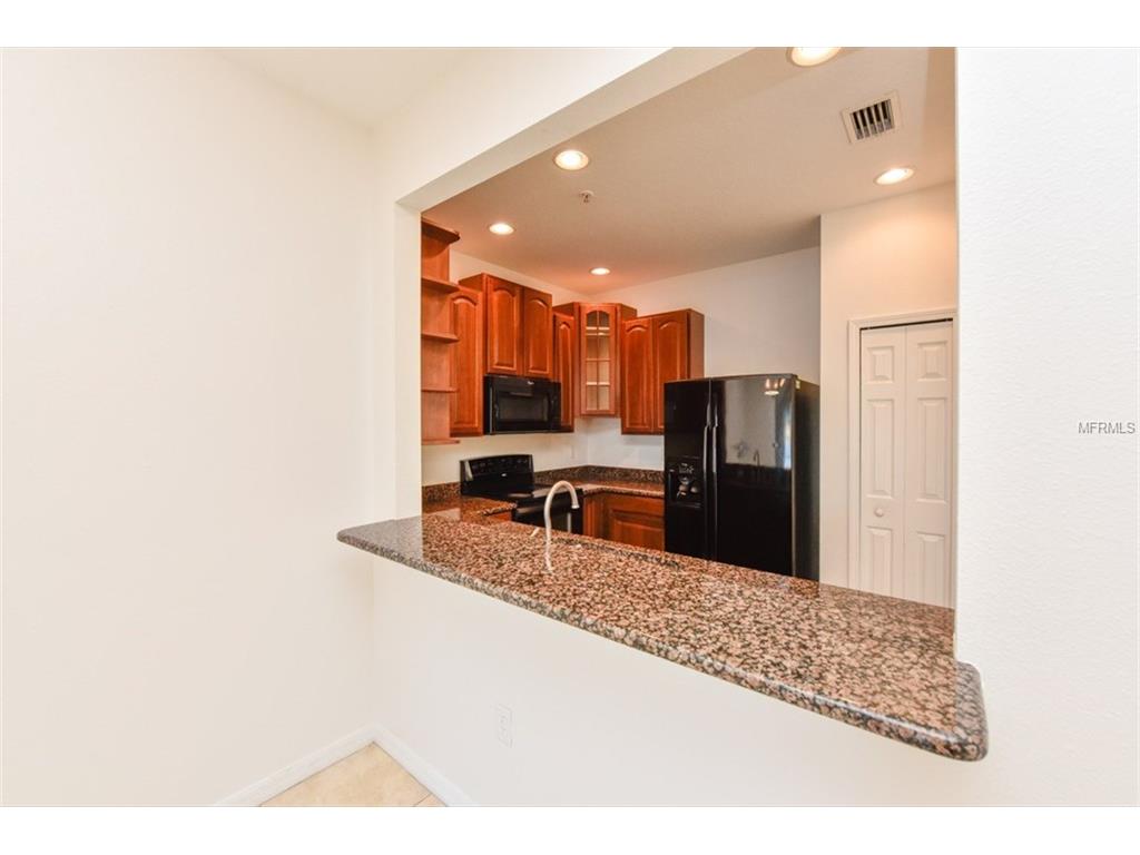 3576 Parkridge Cir #30-101