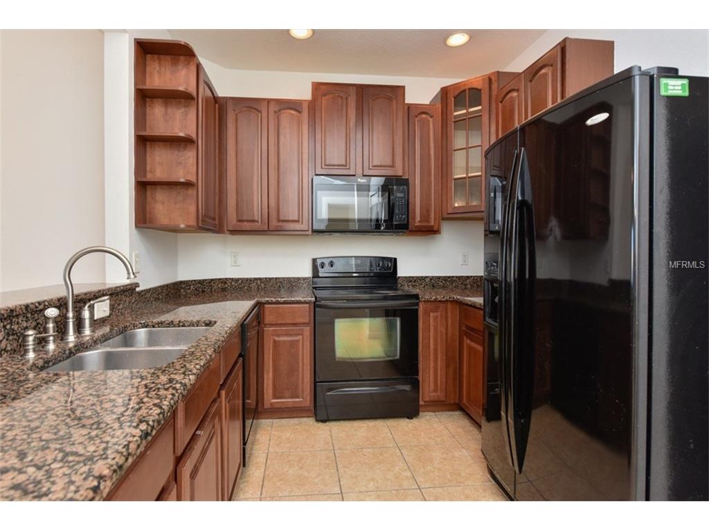 3576 Parkridge Cir #30-101