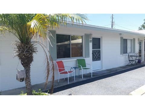 525 Manatee Ct #7