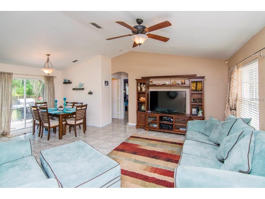 2462 Ensenada Ln