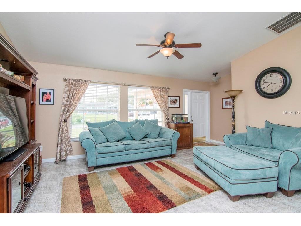2462 Ensenada Ln