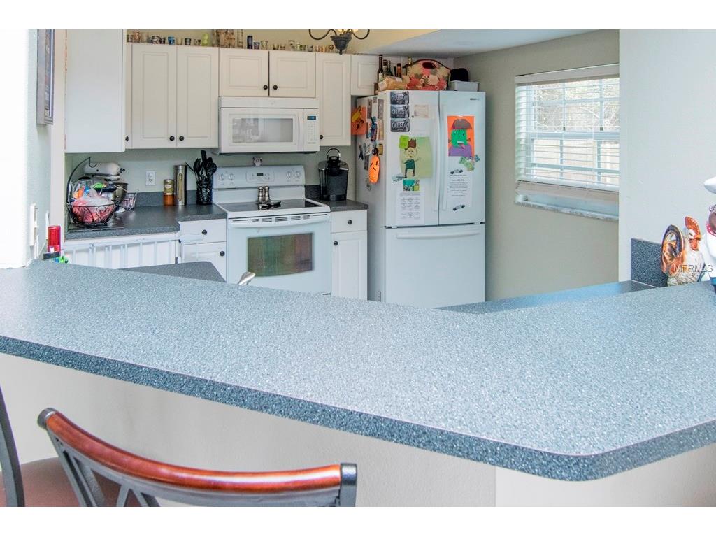 2462 Ensenada Ln
