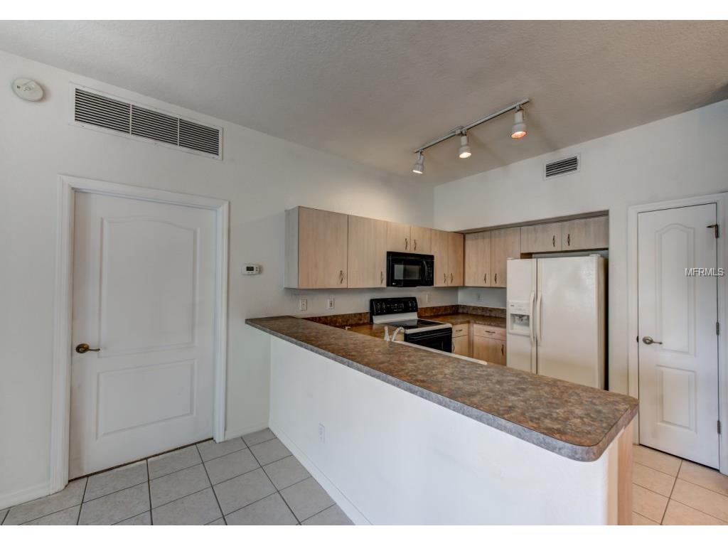 933 Capri Isles Blvd #41