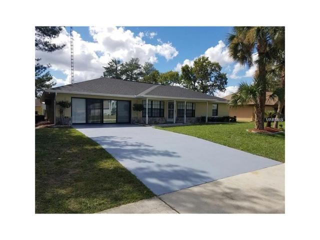 212 Marion Oaks Trl