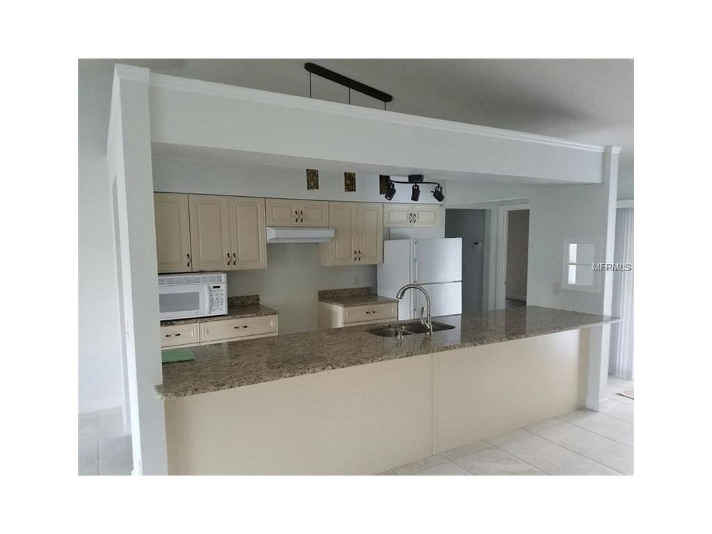212 Marion Oaks Trl