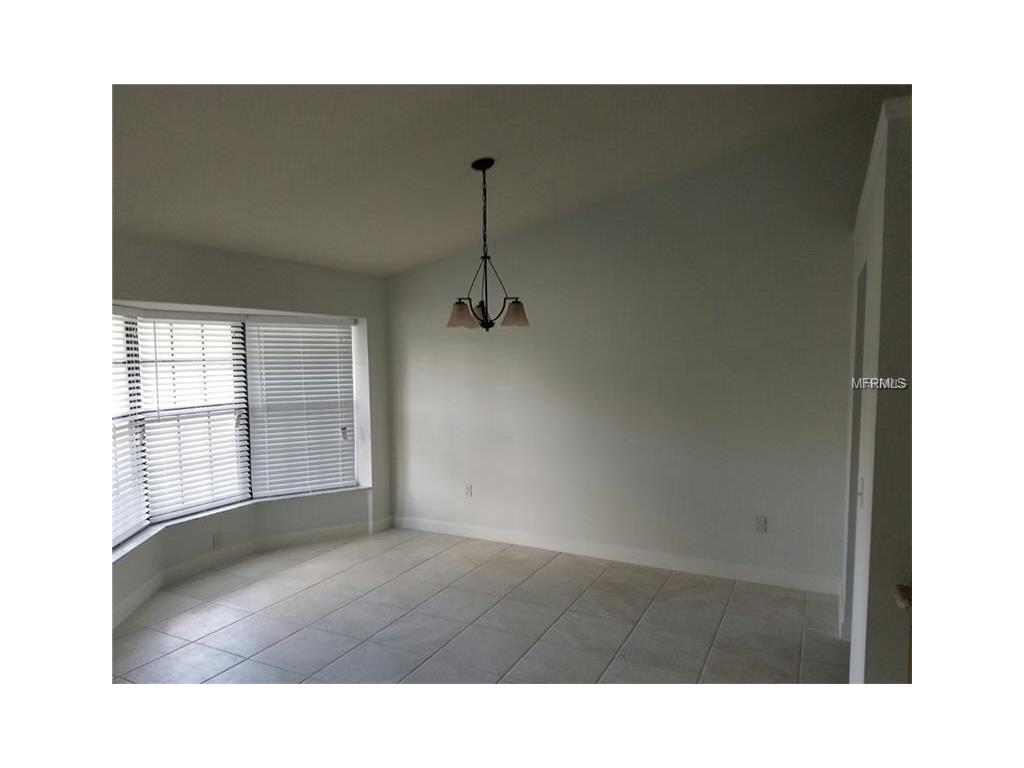 212 Marion Oaks Trl