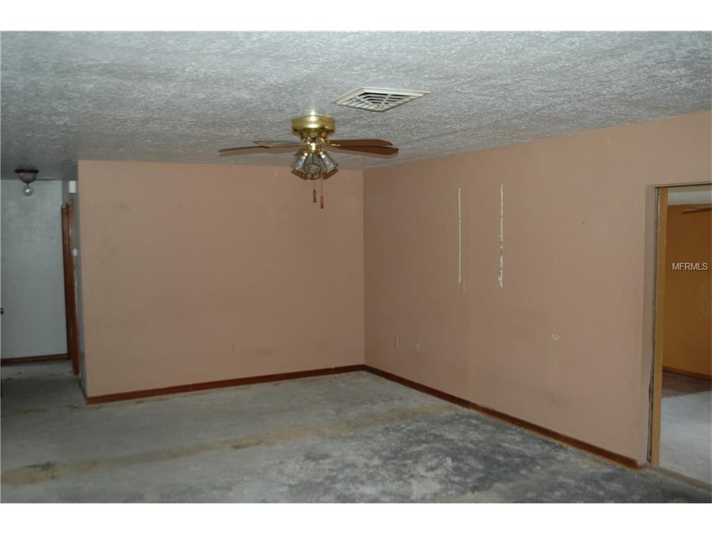 For Sale: 10163 Lynnhaven Rd Spring Hill, FL 34608